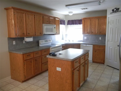 23170 Baneberry Rd, Magnolia, TX 77355 - photo 5