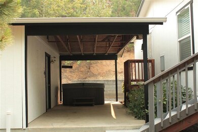 900 Manzanita Dr, Rogue River, OR 97537 - photo 2