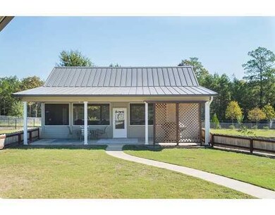 210 Laurel St, Pineville, LA 71360 - photo 3