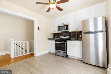 921 N Van Buren St unit 3, Wilmington, DE 19806 - photo 2