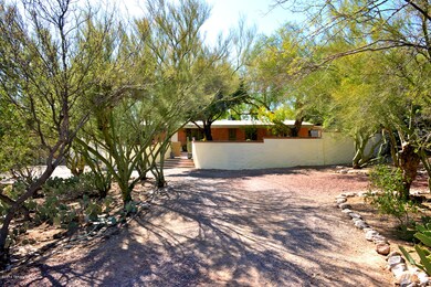 BaeFoto 7317 N- Yucca Via-9
