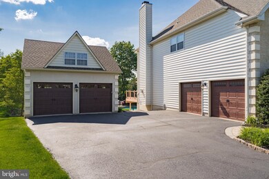 1023 Broadleaf Cir, Royersford, PA 19468 - photo 5