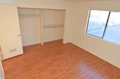 Master Bedroom (1)