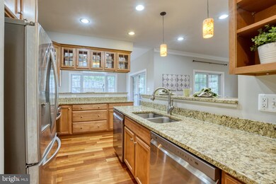 2215 Glenheather Dr, Falls Church, VA 22043 - photo 6