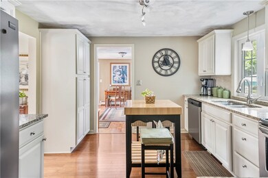 576 Weaver Hill Rd, West Greenwich, RI 02817 - photo 6