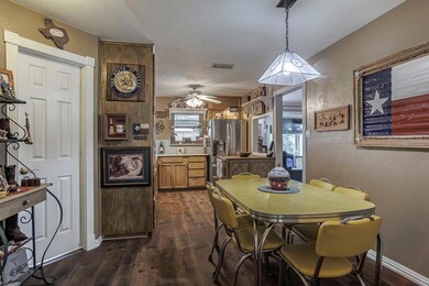 853 Russell Ln, Bedford, TX 76022 - photo 5