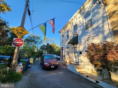 2626 Maempel Ln, Baltimore, MD 21223 - photo 2