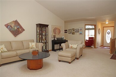 4028 Commodore Dr, Erie, PA 16505 - photo 5