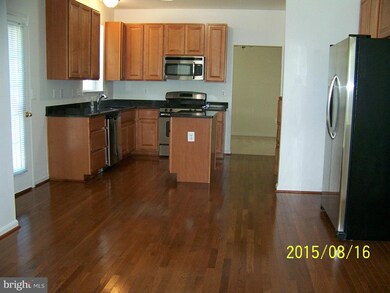 10283 Stewards Chance Ln, White Plains, MD 20695 - photo 7