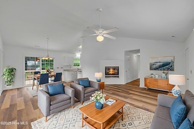 12-web-or-mls-DSC_1075 virtually staged