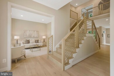 7213 Tod St, Falls Church, VA 22046 - photo 7