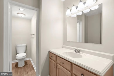 The Willoughby unit 1002, Chevy Chase, MD 20815 - photo 5