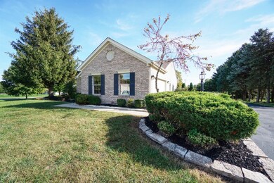 6998 Dutchland Blvd, Liberty Township, OH 45044 - photo 2