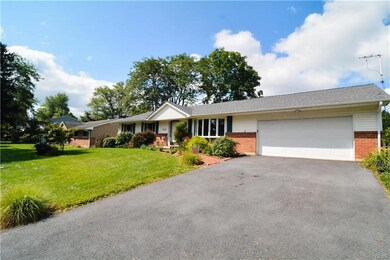 1448 Walnut Ln, Macungie, PA 18062 - photo 2