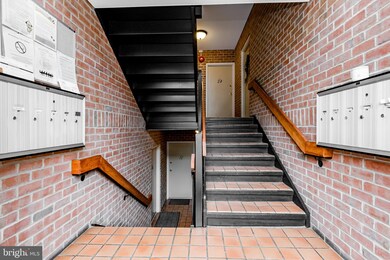 1110 Castle Harbour Way unit 2A, Glen Burnie, MD 21060 - photo 7