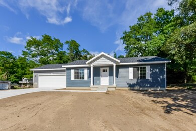 002-photo-front-view-6349658