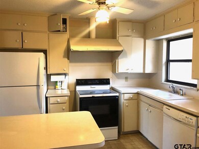 1904 1904 S Wall Ave, Tyler, TX 75701 - photo 3