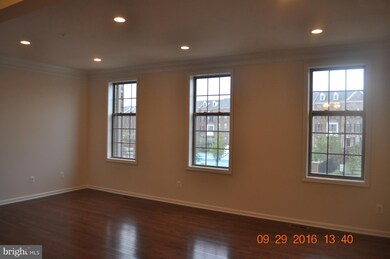 22623 Naugatuck Square, Ashburn, VA 20148 - photo 5