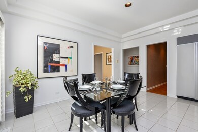 Large breakfast room/area access to deck