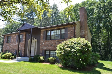 386 Coronation Dr, Franklin, MA 02038 - photo 3