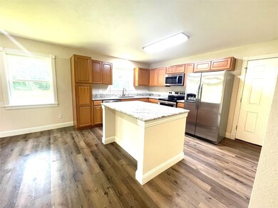 11661 Lena Ln, Cleveland, TX 77328 - photo 3