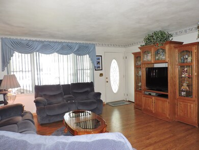 703 E. Sycamore, Watseka, IL 60970