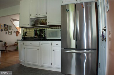 1055 Marton St, Laurel, MD 20707 - photo 7