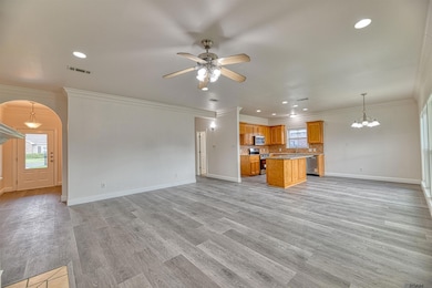 289 Melissa Dr, Port Allen, LA 70767 - photo 5