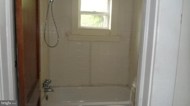 2904 Fleetwood Ave, Baltimore, MD 21214 - photo 5