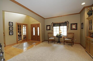 1070 Mary Ellen Dr, Crown Point, IN 46307 - photo 6