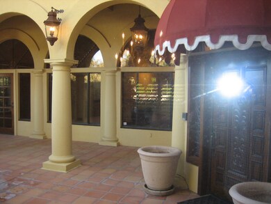 COURTYARD ENTRY
