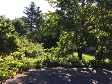 22 Hutchinson St, Nashua, NH 03064 - photo 3