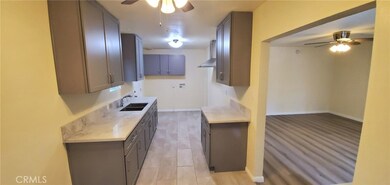 926 W Cherry St, Compton, CA 90222 - photo 5