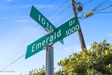 1002 Emerald Dr