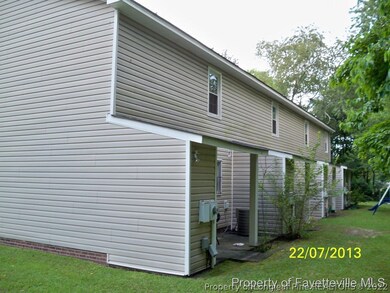 387 Hicks Ave, Fayetteville, NC 28304 - photo 3