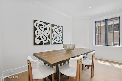 15-web-or-mls-148-e-elm-st-unit-a