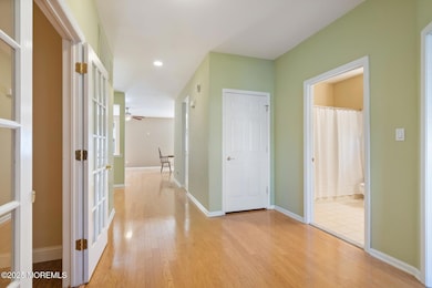 24 Little Leaf Ln, Howell Township, NJ 0