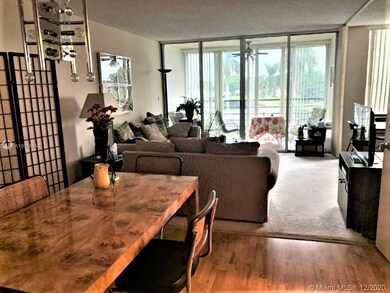 LIVING /DINING AREA