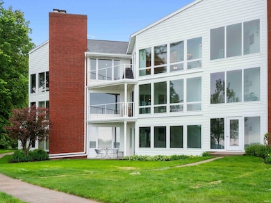 10660 N Southshore Dr unit D3, Syracuse, IN 46567 - photo 2