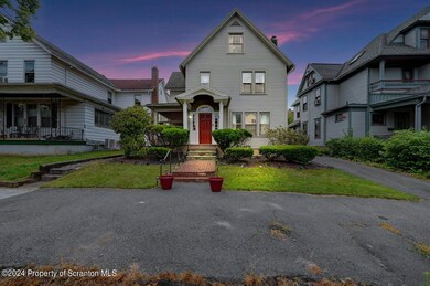 908 N Webster Ave, Scranton, PA 18510 - photo 3