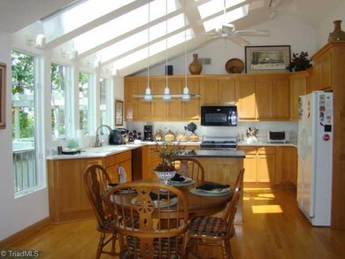 1301 Oakmont Dr, Asheboro, NC 27205 - photo 6