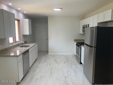 18 Memory Ln, Schenectady, NY 12306 - photo 4