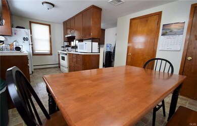 4077 Main Rd W, Emmaus, PA 18049 - photo 2