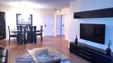 600 Naples Ct unit 609, Glenview, IL 60025 - photo 5