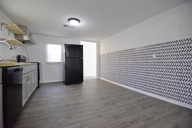 927 Baker St, Denison, TX 75020 - photo 5