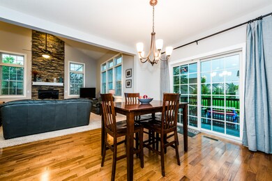 Dunewood dining living