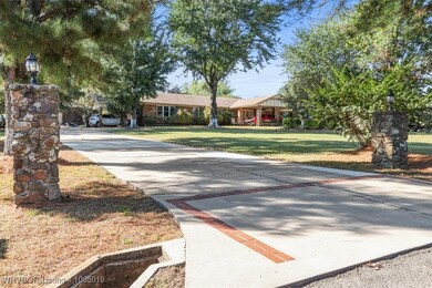 1804 E Hollow Oak Rd, Stigler, OK 74462 - photo 6