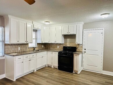 2508 Avenue C, Bay City, TX 77414 - photo 5