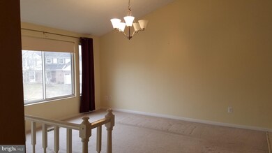 9862 Nimitz Ct, Manassas, VA 20109 - photo 3