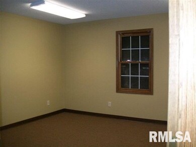 4425 Welcome Way unit A / B, Davenport, IA 52806 - photo 6